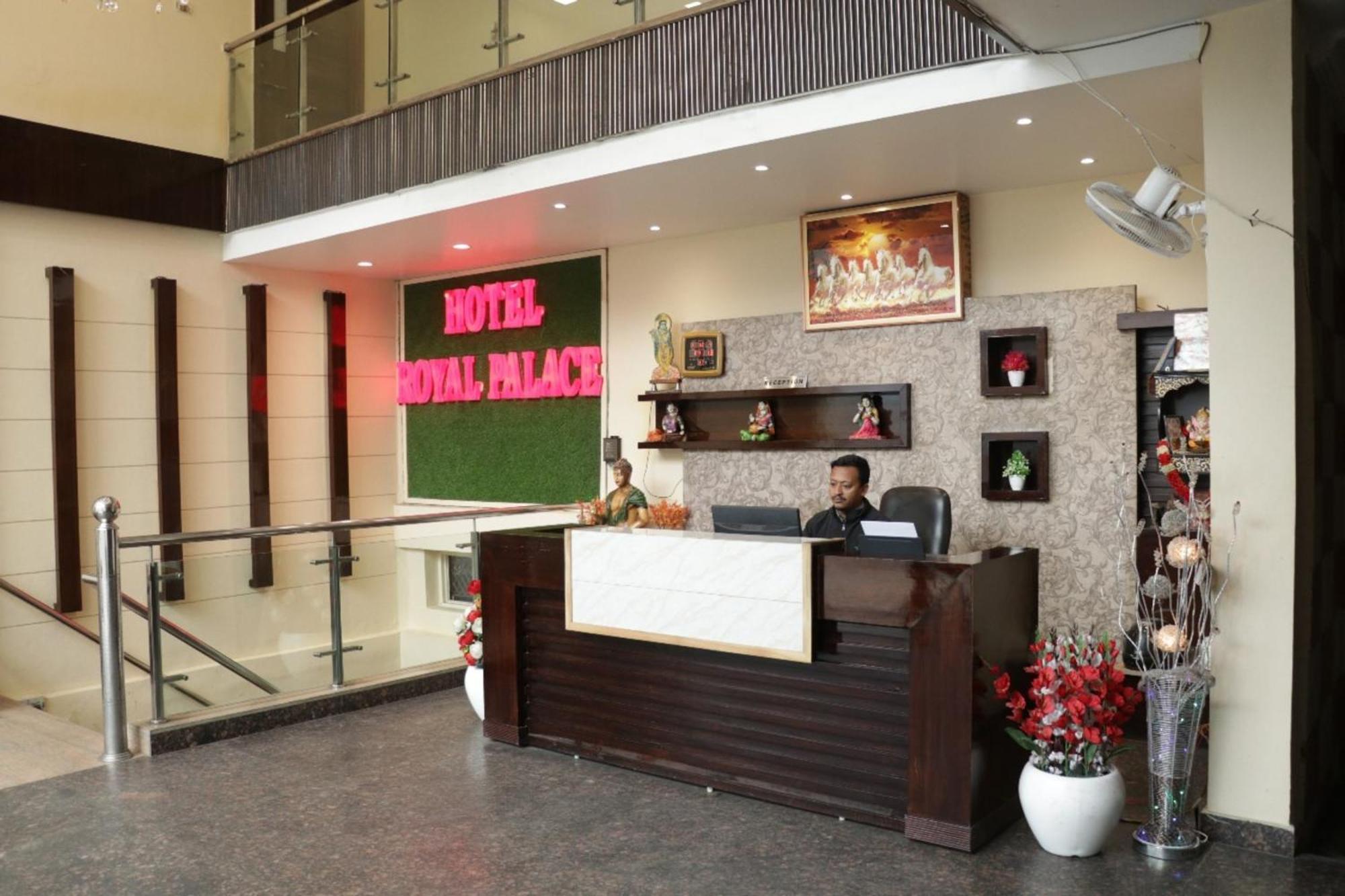 Hotel Royal Palace 贾朗达尔 外观 照片